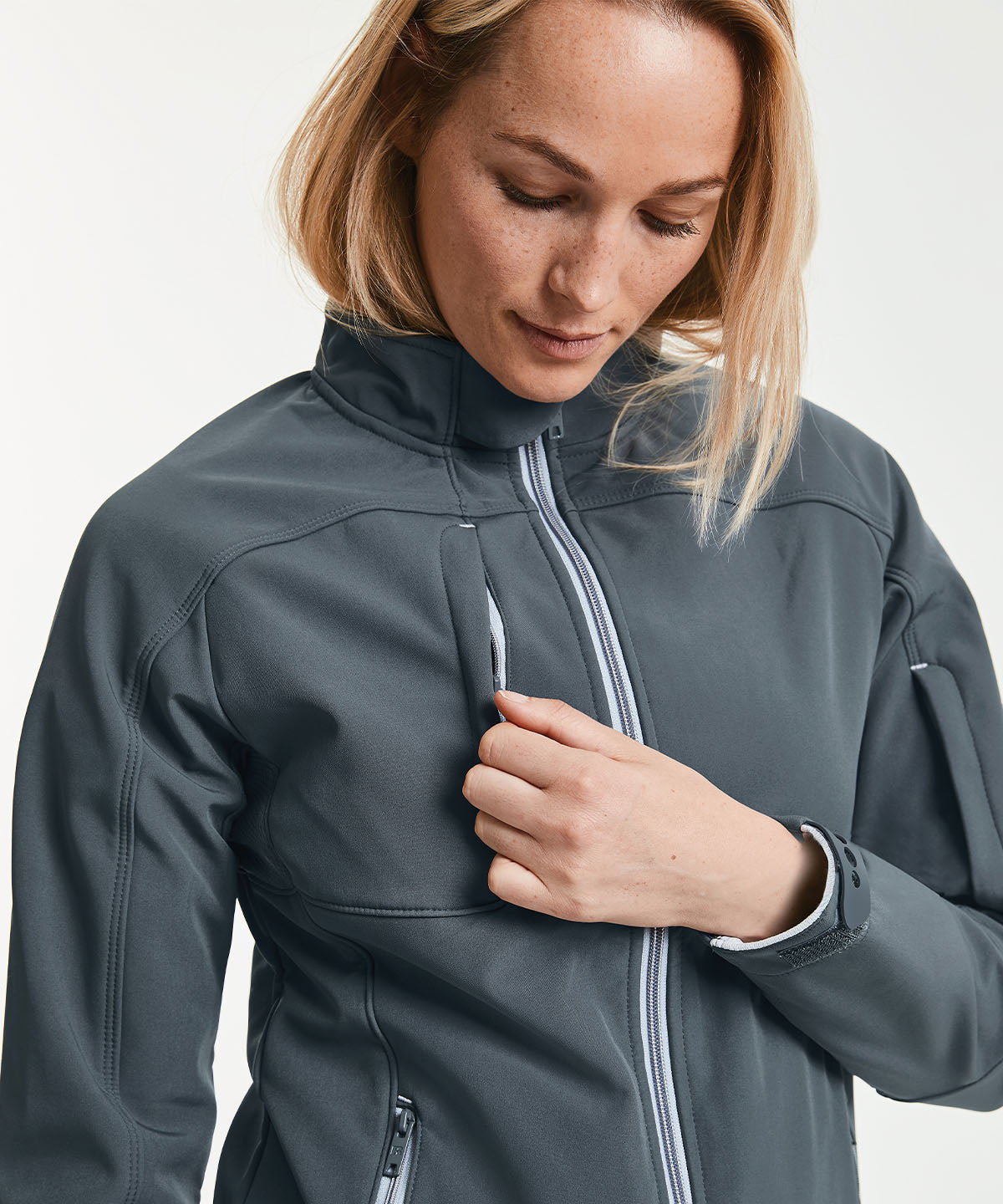 Russell Europe Women's Bionic Softshell Jacket