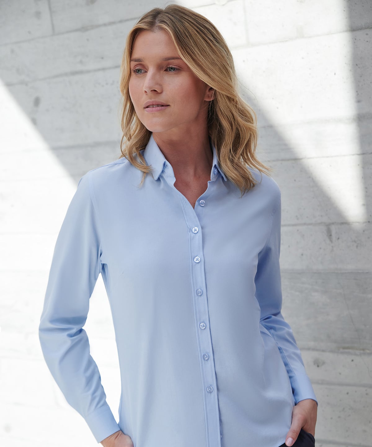 Henbury HB583 Women’s Long Sleeve ‘cotton-Feel’ Coolplus® Shirt