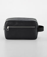 Quadra Tailored Luxe Pu Wash Bag